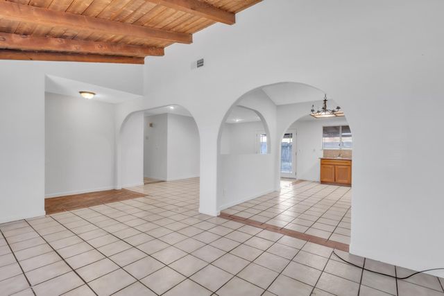 7283 Chardon Ct, Sacramento, CA 95828
