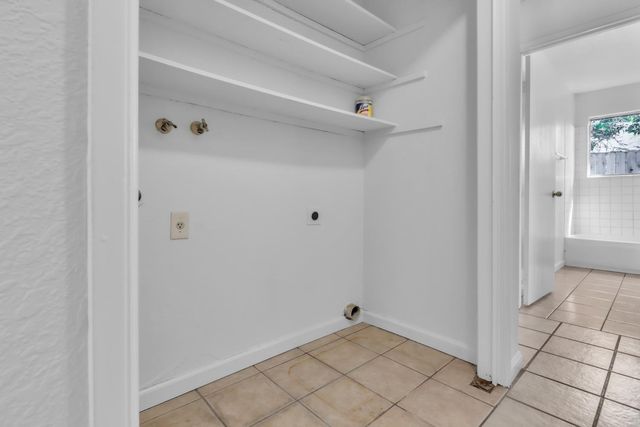 7283 Chardon Ct, Sacramento, CA 95828