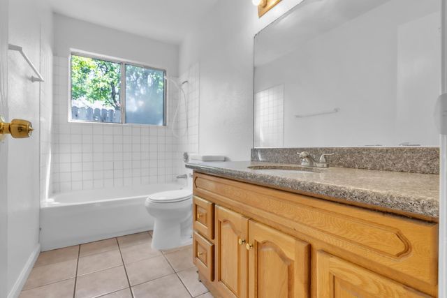 7283 Chardon Ct, Sacramento, CA 95828