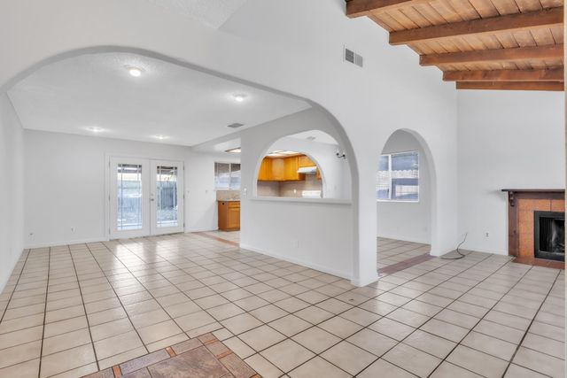 7283 Chardon Ct, Sacramento, CA 95828