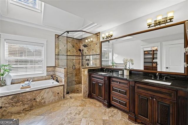 6425 Spinnaker Lane, Alpharetta, GA 30005