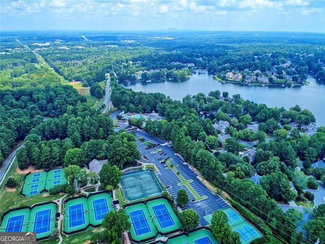 6425 Spinnaker Lane, Alpharetta, GA 30005