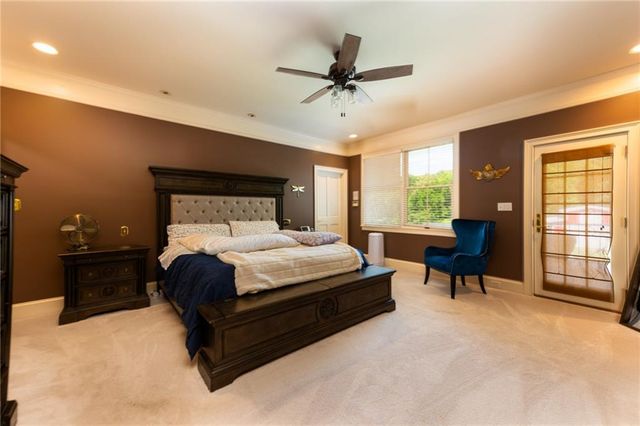 171 School House Road NE, Calhoun, GA 30701