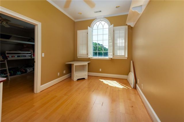 171 School House Road NE, Calhoun, GA 30701