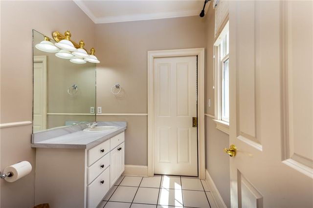 171 School House Road NE, Calhoun, GA 30701