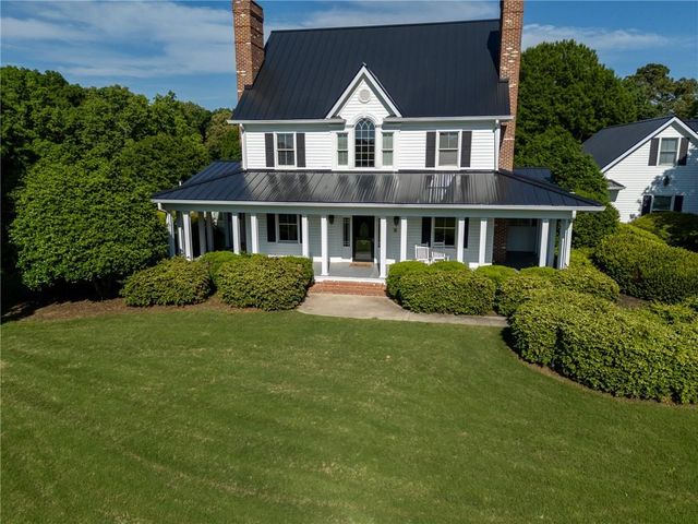 171 School House Road NE, Calhoun, GA 30701