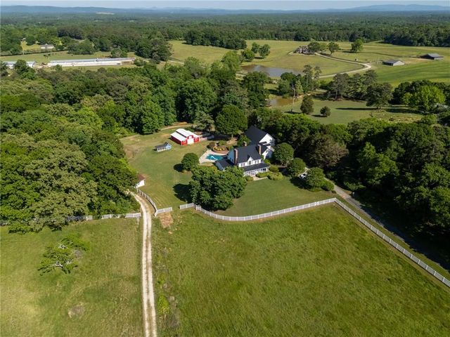 171 School House Road NE, Calhoun, GA 30701
