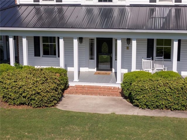 171 School House Road NE, Calhoun, GA 30701