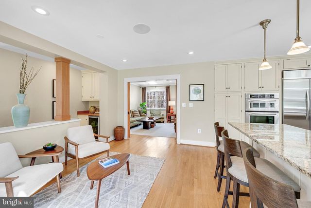 9218 ALDERSHOT DR, Bethesda, MD 20817