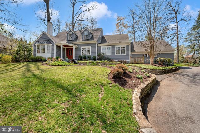 9218 ALDERSHOT DR, Bethesda, MD 20817