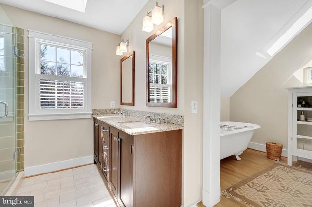 9218 ALDERSHOT DR, Bethesda, MD 20817