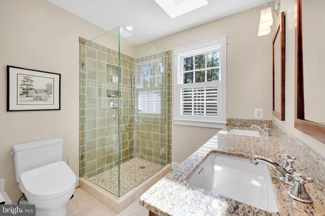 9218 ALDERSHOT DR, Bethesda, MD 20817