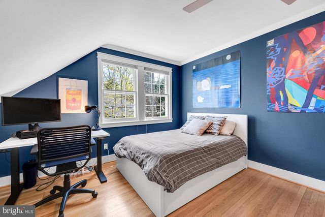 9218 ALDERSHOT DR, Bethesda, MD 20817