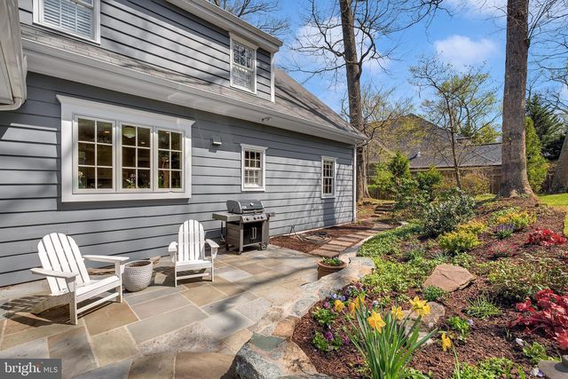 9218 ALDERSHOT DR, Bethesda, MD 20817