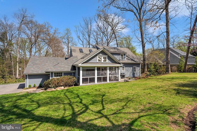 9218 ALDERSHOT DR, Bethesda, MD 20817