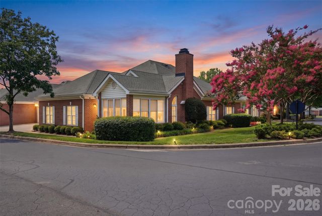 8302 Olde Troon Drive, Charlotte, NC 28277