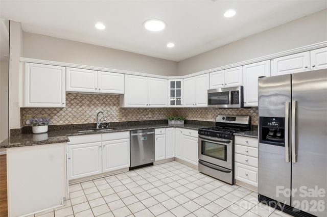 8302 Olde Troon Drive, Charlotte, NC 28277