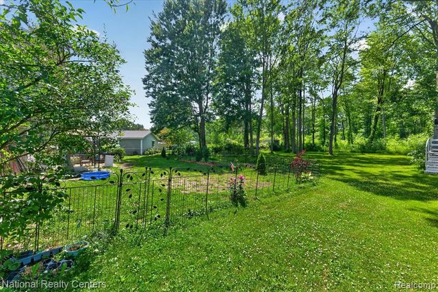 9472 Lakepointe Boulevard, Clay, MI 48001