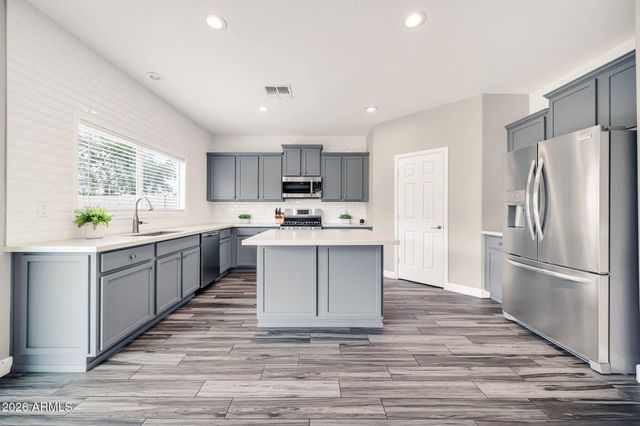 14251 W BANFF Lane, Surprise, AZ 85379