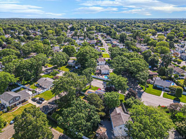 18 Deer Park Boulevard, Deer Park, NY 11729