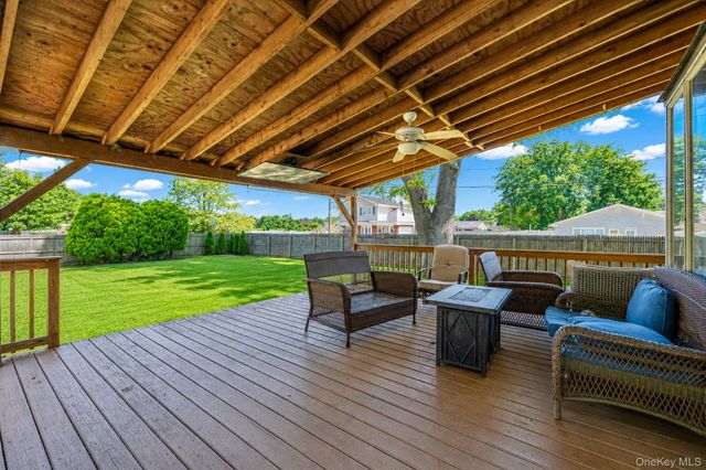 18 Deer Park Boulevard, Deer Park, NY 11729
