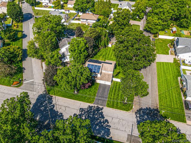 18 Deer Park Boulevard, Deer Park, NY 11729