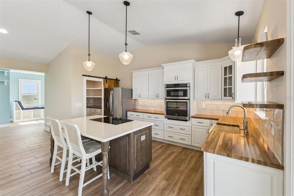 Image 12 of property listing at 6191 TURTLEMOUND ROAD, New Smyrna Beach, FL 32169