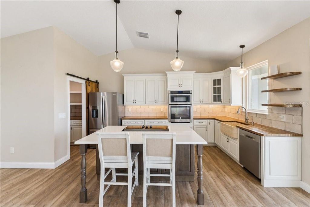 Image 13 of property listing at 6191 TURTLEMOUND ROAD, New Smyrna Beach, FL 32169