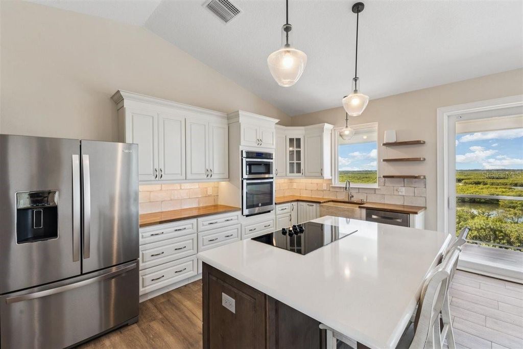 Image 15 of property listing at 6191 TURTLEMOUND ROAD, New Smyrna Beach, FL 32169