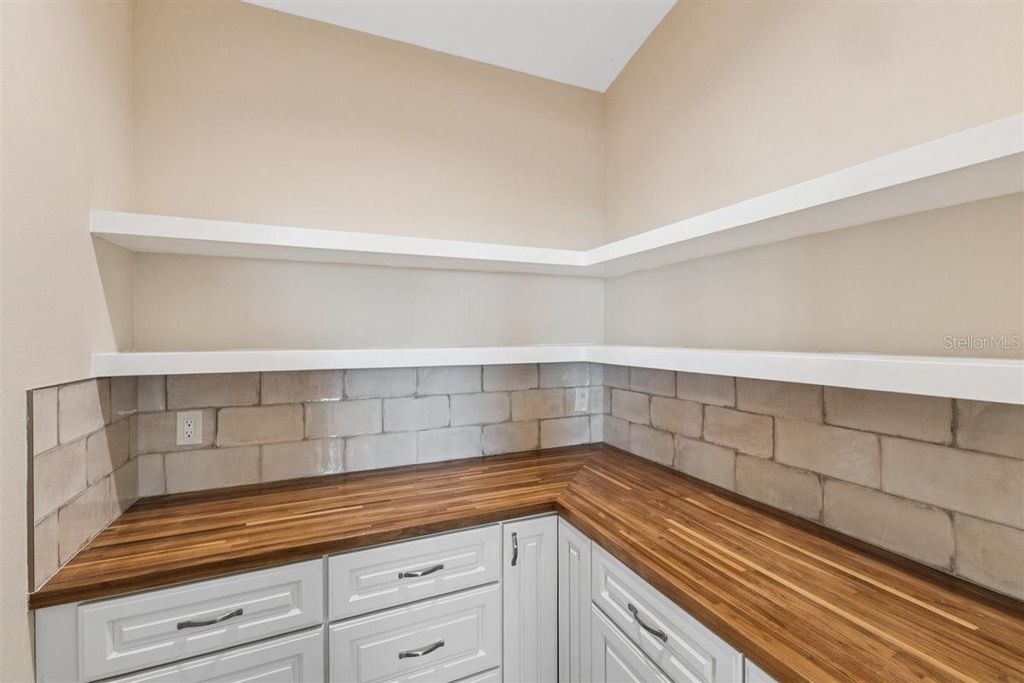 Image 20 of property listing at 6191 TURTLEMOUND ROAD, New Smyrna Beach, FL 32169