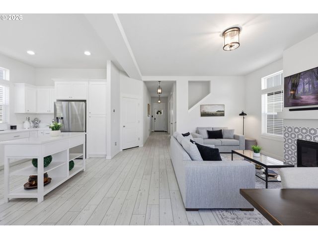 9215 Sw 4TH St, Wilsonville, OR 97070