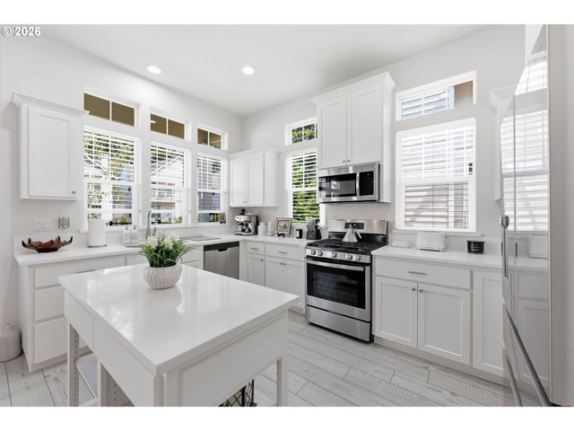 9215 Sw 4TH St, Wilsonville, OR 97070