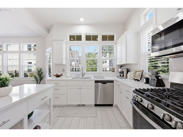 9215 Sw 4TH St, Wilsonville, OR 97070