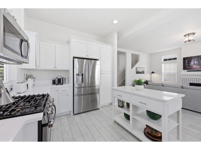 9215 Sw 4TH St, Wilsonville, OR 97070