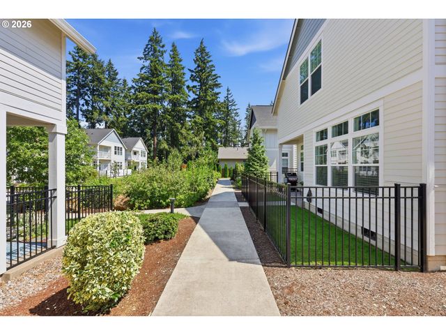 9215 Sw 4TH St, Wilsonville, OR 97070