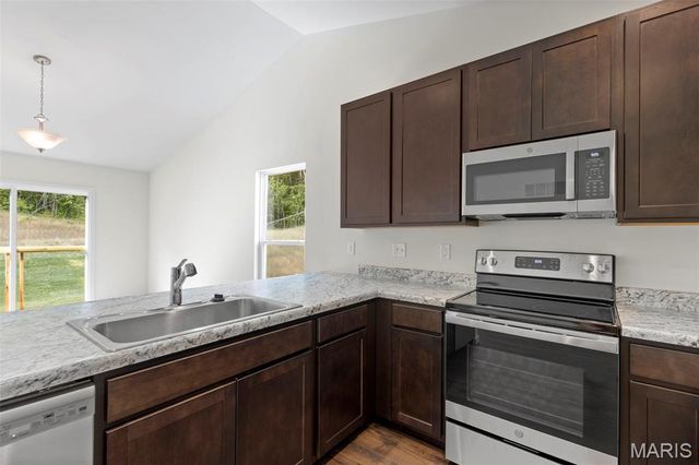 2207 Heatherfield Drive, Rolla, MO 65401