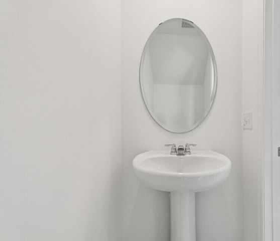 472 Colchester Court, Moncks Corner, SC 29461