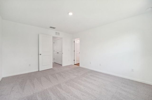 472 Colchester Court, Moncks Corner, SC 29461