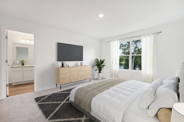 472 Colchester Court, Moncks Corner, SC 29461