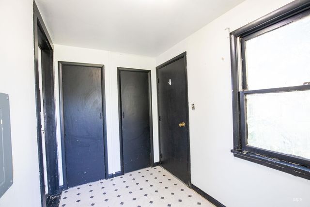 212 Locust St, Nampa, ID 83686