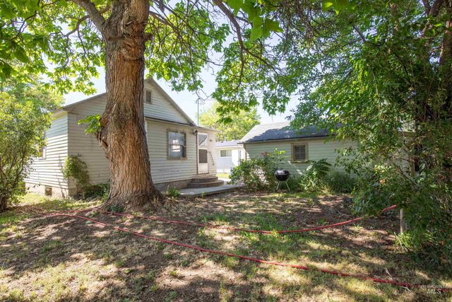 212 Locust St, Nampa, ID 83686