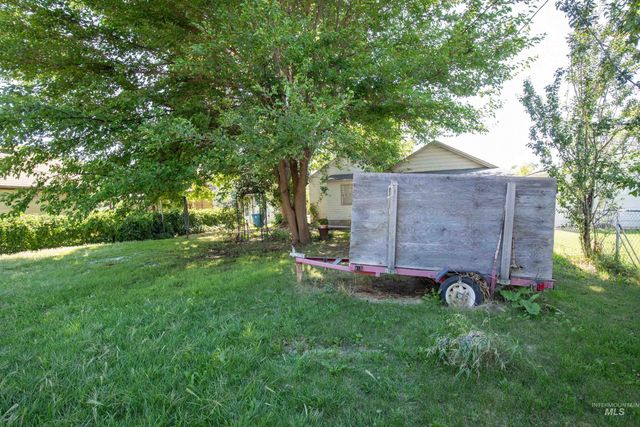 212 Locust St, Nampa, ID 83686