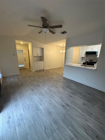 3617 Leafield DR B, Austin, TX 78749