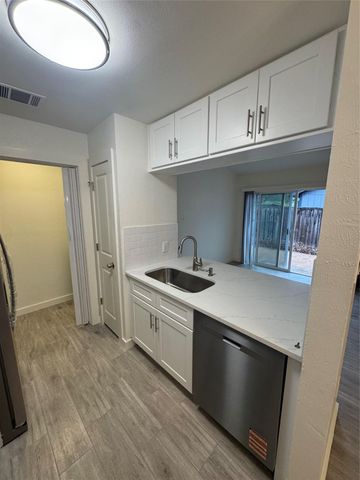 3617 Leafield DR B, Austin, TX 78749