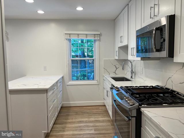 9502 TREGARON PL, Burke, VA 22015