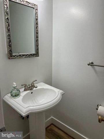 9502 TREGARON PL, Burke, VA 22015