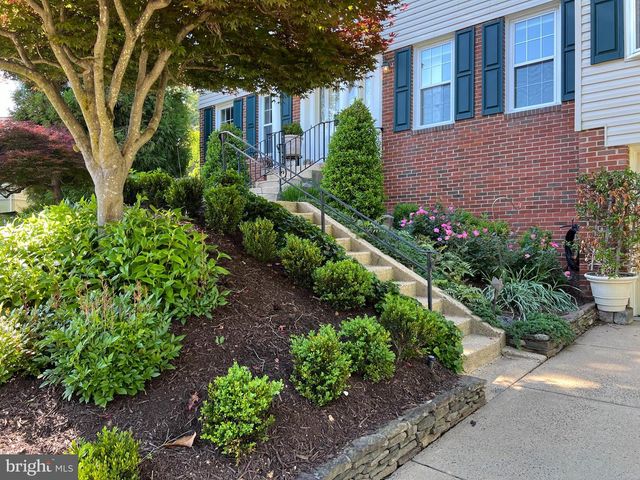 9502 TREGARON PL, Burke, VA 22015