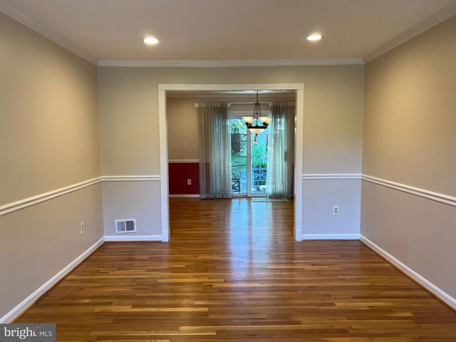 9502 TREGARON PL, Burke, VA 22015