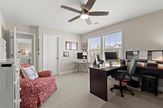556 Lost Creek Drive, Woodstock, GA 30188