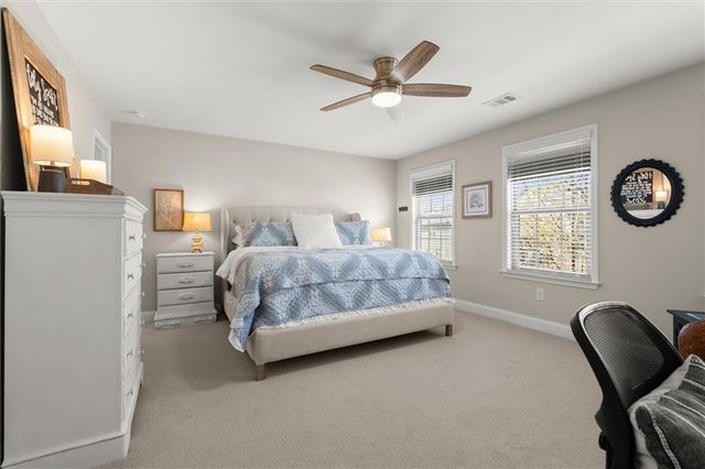 556 Lost Creek Drive, Woodstock, GA 30188